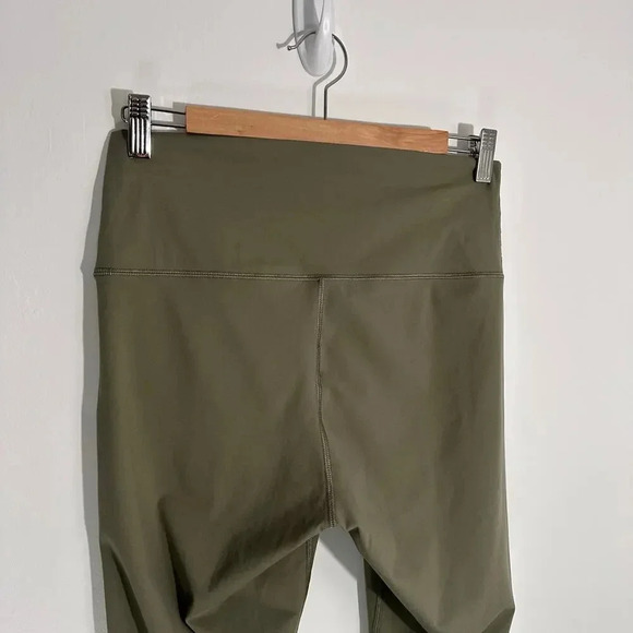 Everlane The Perform 24/7 Ankle Leggings | Sage Green | SZ L - Picture 5 of 7